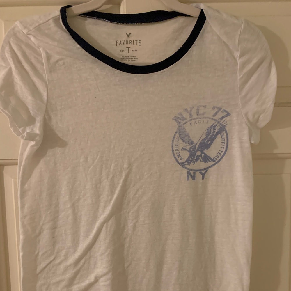 American eagle “favorite T” shirt